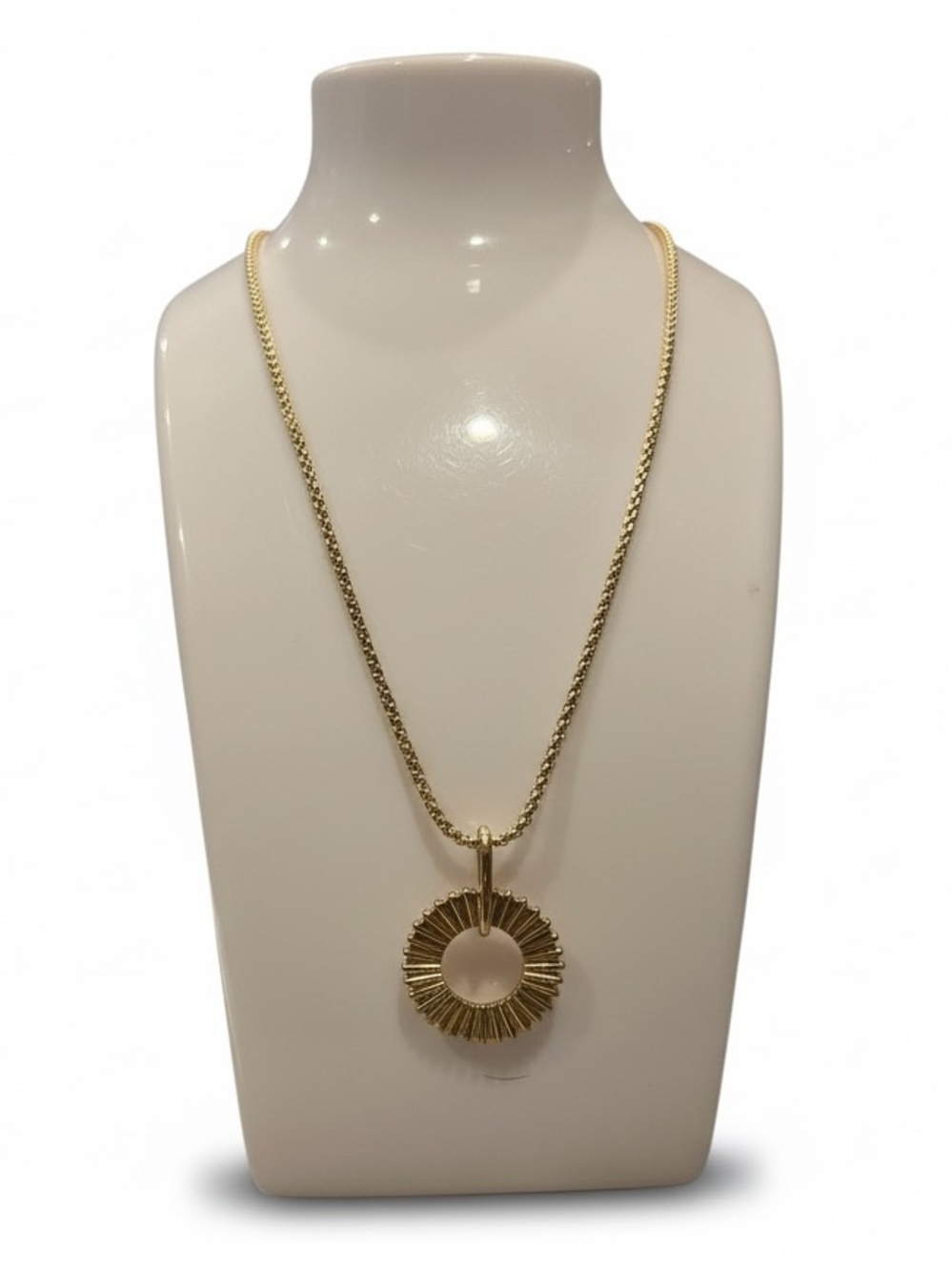 Forever 21 NWT Gold Sunburst Pendant Necklace